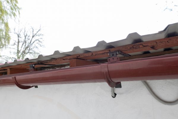 Cost of Round Gutters Installation in Vallejo